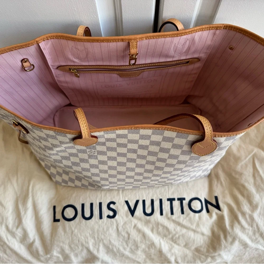 Authentic Louis Vuitton GM Neverfull - Picture 2 of 16